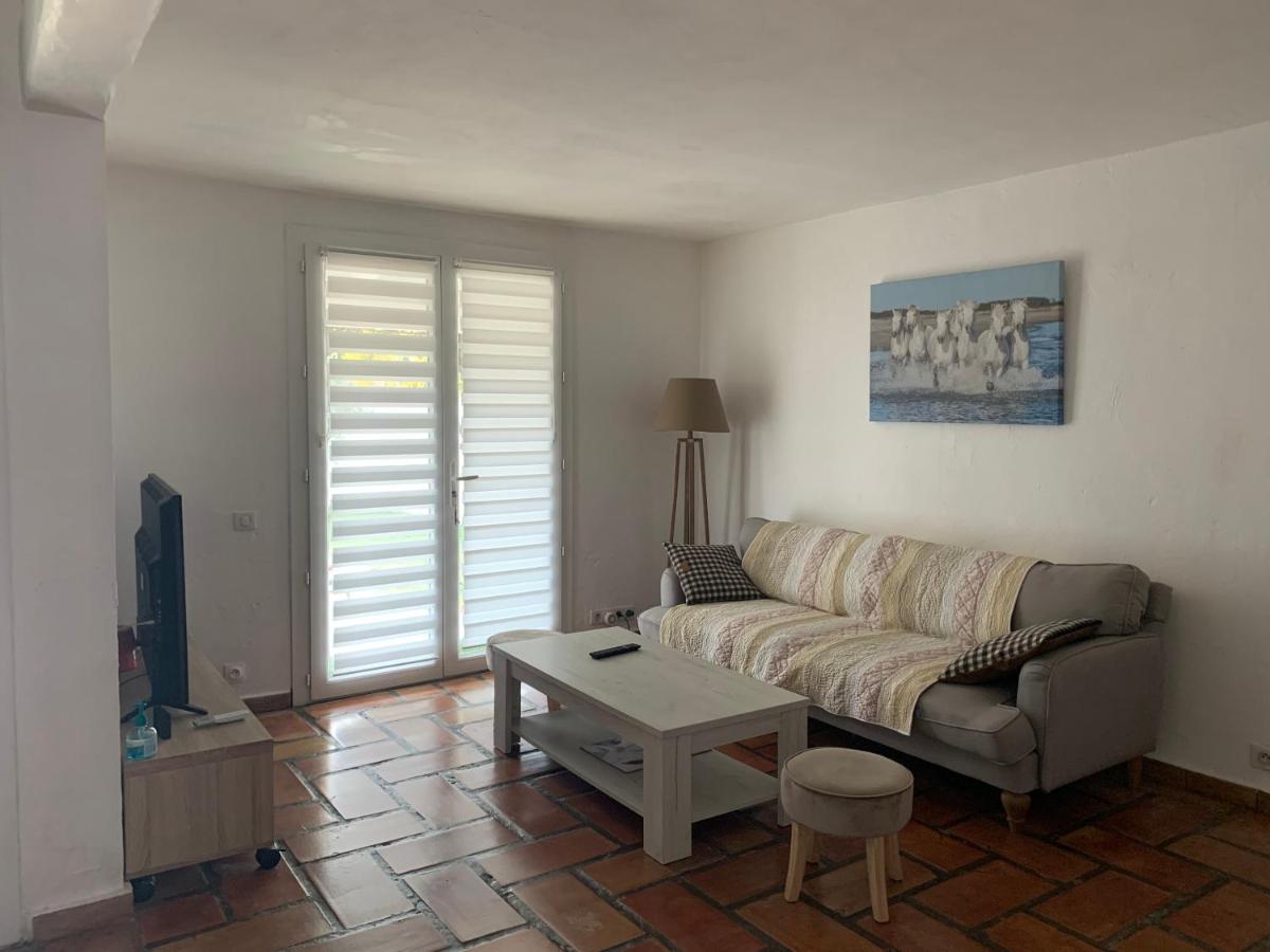 Maison En Camargue Saintes-Maries-de-la-Mer Eksteriør bilde